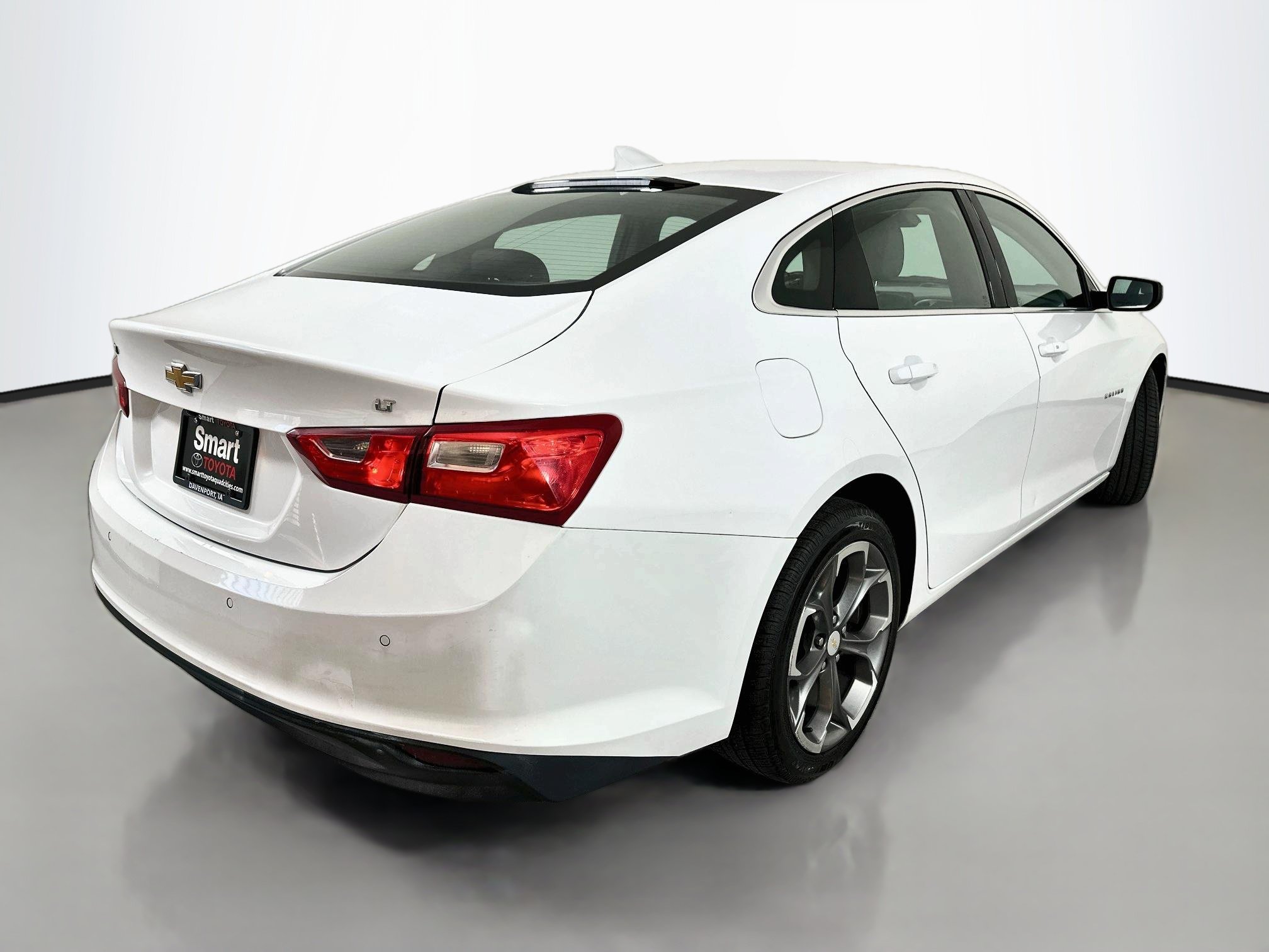 Used 2024 Chevrolet Malibu LT FWD image 7