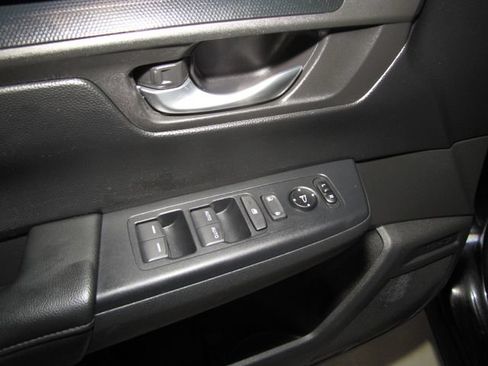 Used 2024 Honda CR-V EX image 11