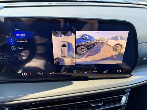 New 2026 Chevrolet Traverse LT w/ Driver Confidence Package FWD image 22