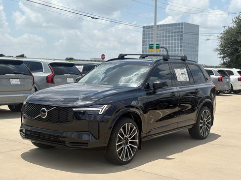 New 2026 Volvo XC90 B6 Ultra w/ Lounge Package image 2