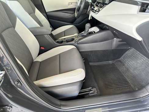 Used 2026 Toyota Corolla LE FWD image 37