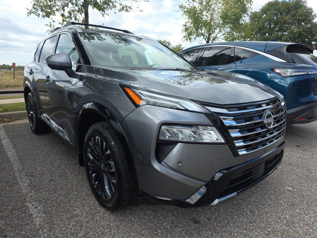 Certified 2026 Nissan Rogue Platinum w/ Platinum Premium Package AWD/4WD image 1