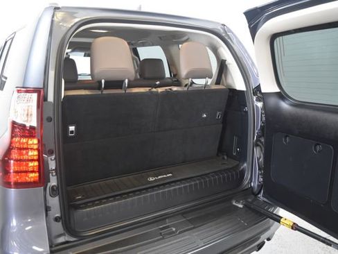 Used 2021 Lexus GX 460 Luxury image 7