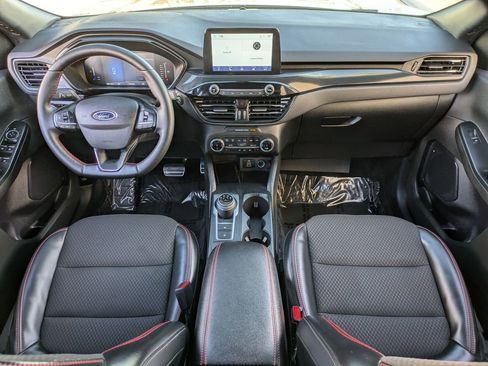 Used 2024 Ford Escape ST-Line image 25