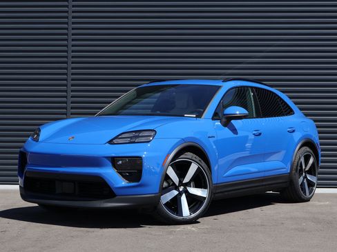 New 2026 Porsche Macan 4 Electric image 1