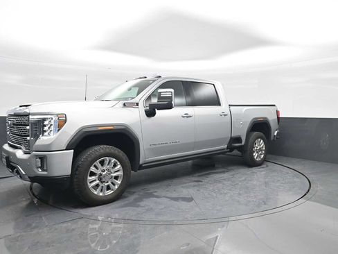 Used 2022 GMC Sierra 3500 Denali w/ Denali Ultimate Package image 4