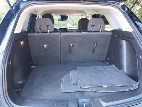 Used 2021 Chevrolet TrailBlazer LT w/ Convenience Package FWD image 14