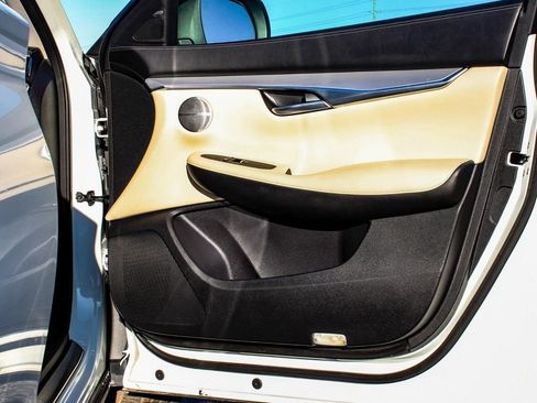 Used 2022 INFINITI QX50 Sensory image 13