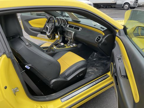 Used 2015 Chevrolet Camaro SS w/ Black Rally Stripe Package image 26