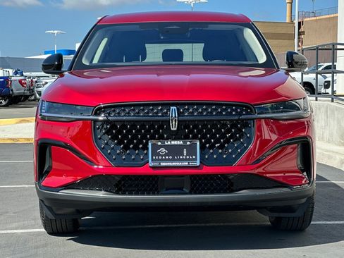 New 2026 Lincoln Nautilus Premier w/ Jet Appearance Package AWD/4WD image 8