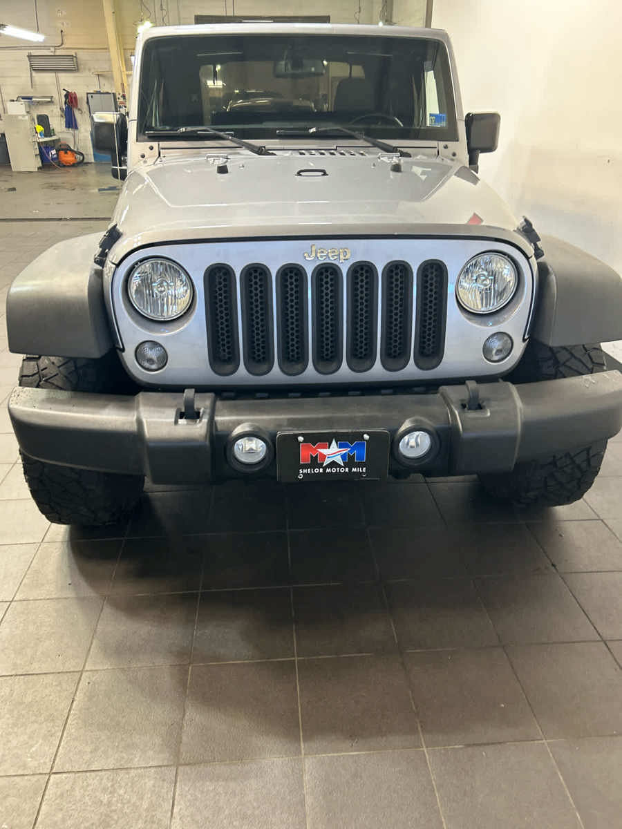 Used 2016 Jeep Wrangler Sport w/ Quick Order Package 23S AWD/4WD image 3