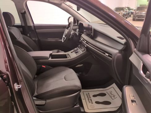 Used 2023 Hyundai Palisade SE AWD/4WD image 9