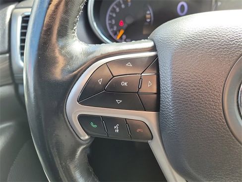 Used 2019 Jeep Grand Cherokee Altitude image 26