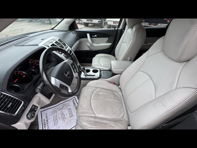 Used 2011 GMC Acadia SLT AWD/4WD image 9