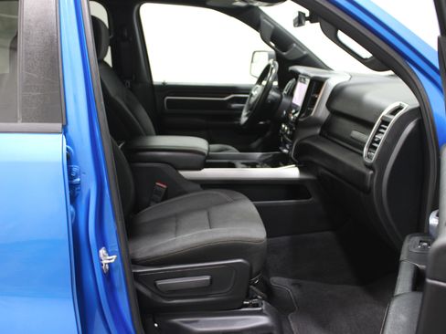 Used 2025 RAM 1500 Big Horn AWD/4WD image 28