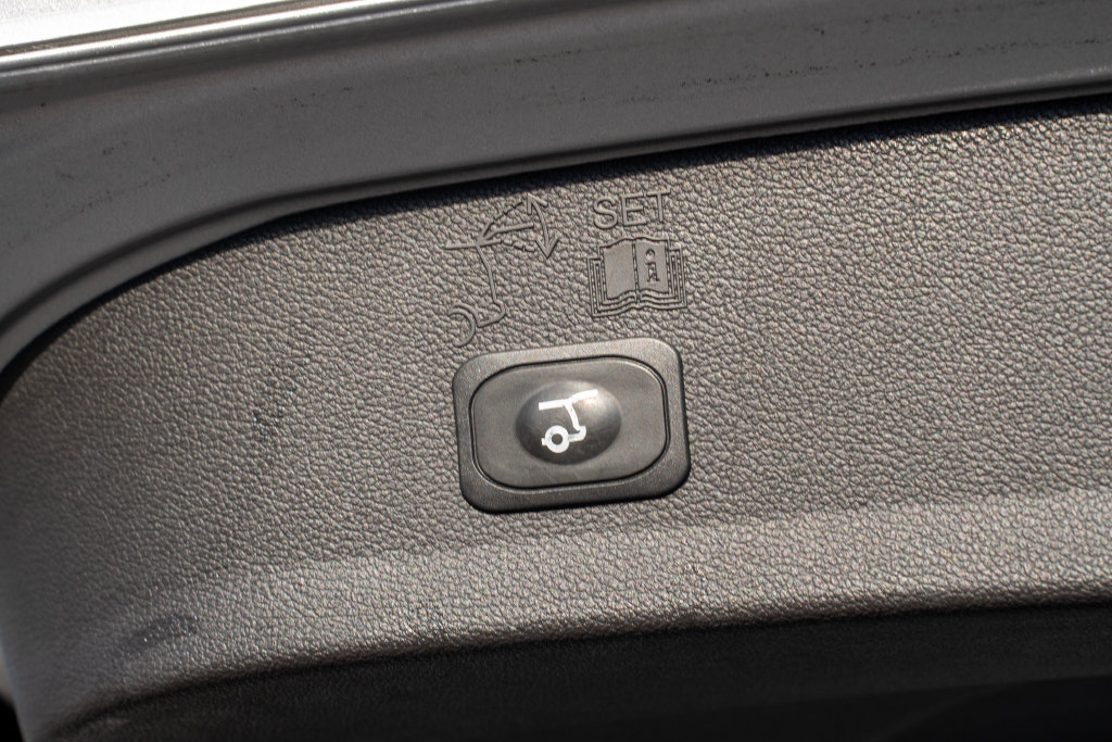 Used 2018 Ford Escape SEL AWD/4WD image 10