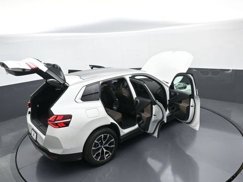 Used 2025 BMW X3 xDrive30i w/ Premium Package AWD/4WD image 43