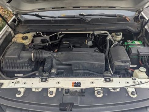 Used 2016 Chevrolet Colorado W/T image 38