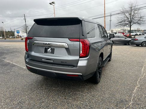 Used 2022 GMC Yukon SLT w/ SLT Premium Package image 24