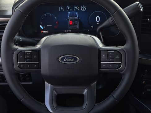 New 2026 Ford F250 Lariat w/ FX4 Off-Road Package image 13