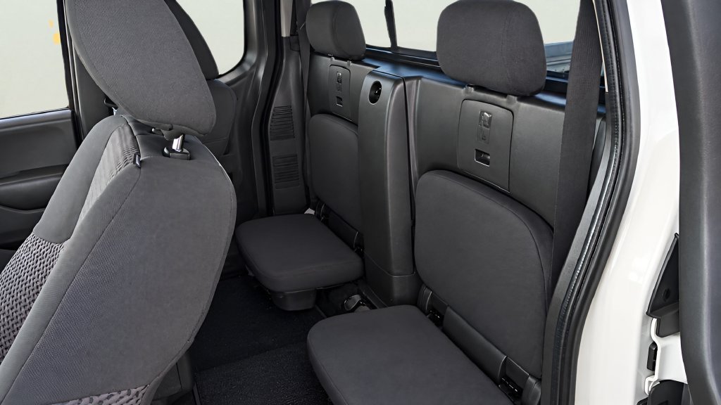 Used 2019 Nissan Frontier SV w/ Value Truck Package RWD image 25