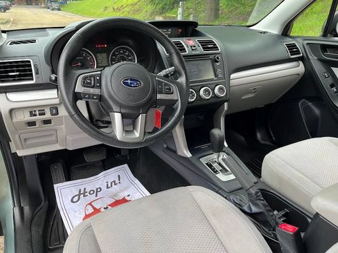 Used 2018 Subaru Forester 2.5i w/ Alloy Wheel Package AWD/4WD image 10