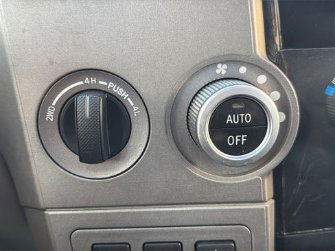 Used 2010 Toyota Sequoia Platinum image 15