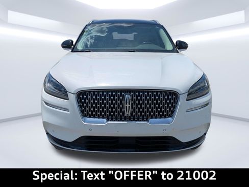 Used 2022 Lincoln Corsair Reserve w/ Elements Package FWD image 8