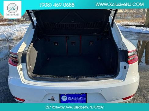 Used 2017 Porsche Macan Turbo image 31