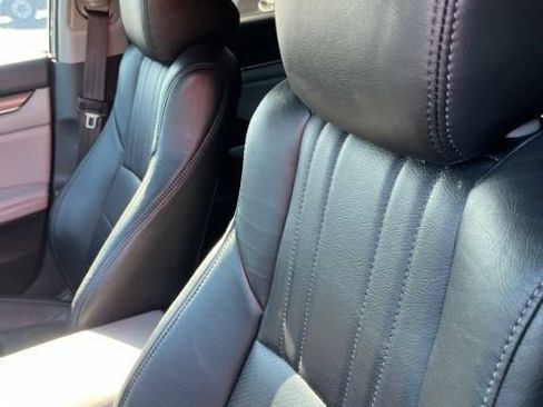 Used 2018 Honda Accord Hybrid image 11