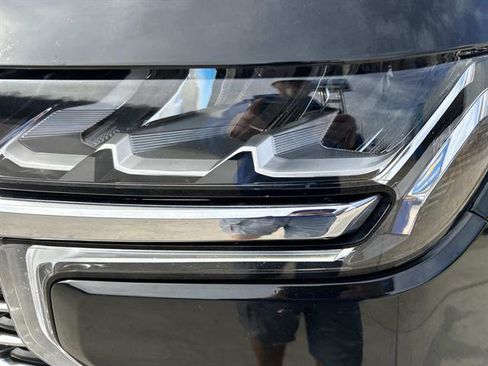 Used 2023 Chevrolet Suburban LT image 10