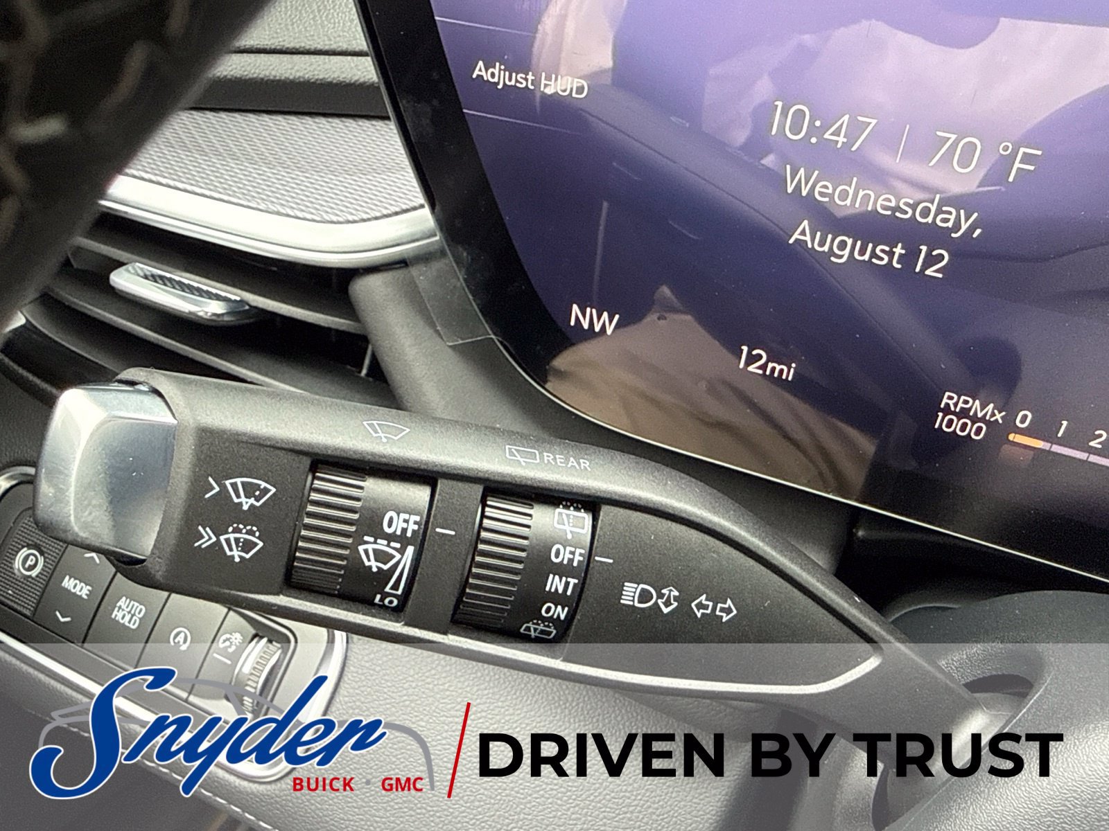 New 2027 Buick Enclave Sport Touring w/ Power Package FWD image 34