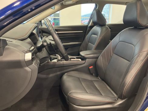 Used 2024 Nissan Altima 2.5 SR w/ SR Premium Package image 12