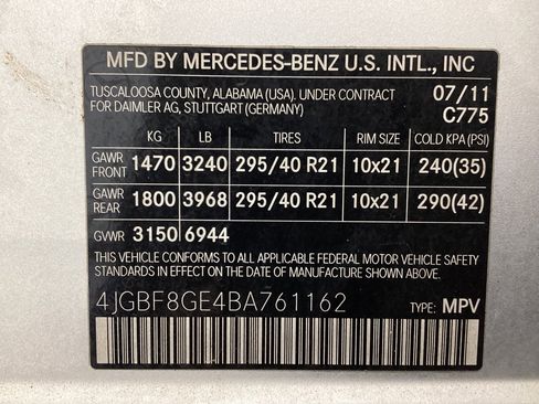 Used 2011 Mercedes-Benz GL 550 4MATIC image 57