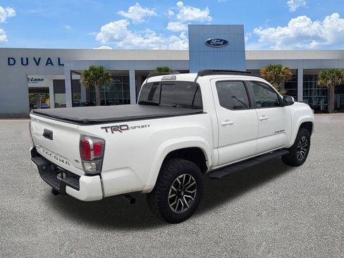 Used 2020 Toyota Tacoma TRD Sport w/ Phone Cable & Charge Package image 4
