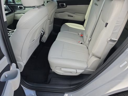 New 2026 Kia Sorento S FWD image 16