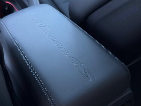 New 2025 Porsche Macan 4S Electric AWD/4WD image 23