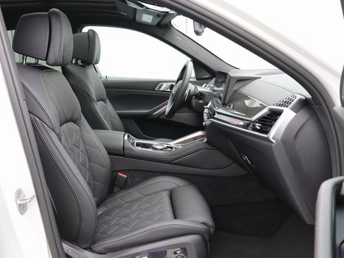 Used 2026 BMW X6 M60i image 29