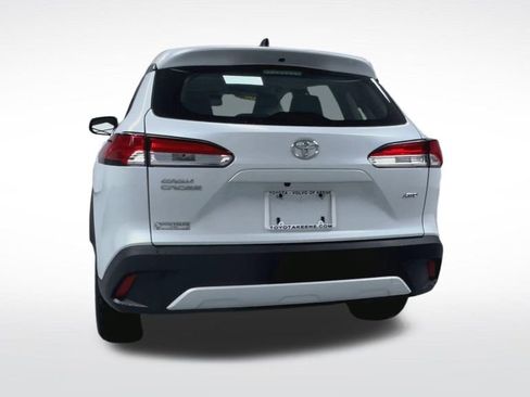 Used 2024 Toyota Corolla Cross L image 7