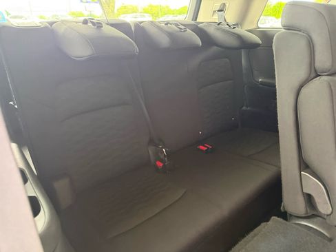 Used 2025 Nissan Pathfinder SV AWD/4WD image 8