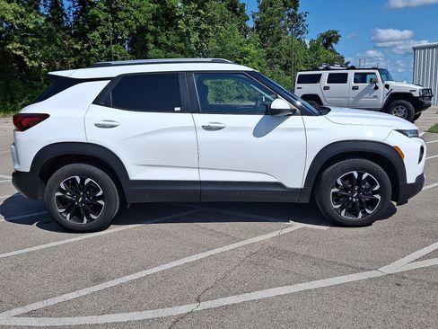 Used 2022 Chevrolet TrailBlazer LT w/ Convenience Package FWD image 26