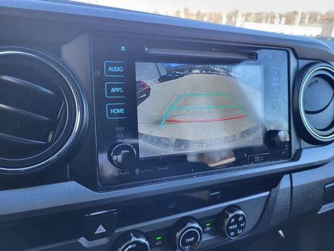 Used 2017 Toyota Tacoma TRD Sport w/ Tow Package image 16