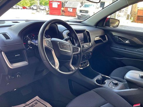 Used 2024 GMC Terrain SLE w/ Driver Convenience Package AWD/4WD image 10