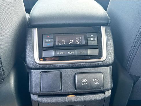 Used 2021 Subaru Ascent Premium w/ Convenience Package AWD/4WD image 25
