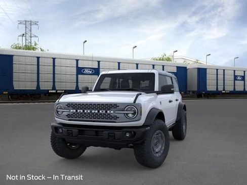 New 2025 Ford Bronco Badlands image 2