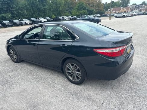 Used 2017 Toyota Camry SE FWD image 5