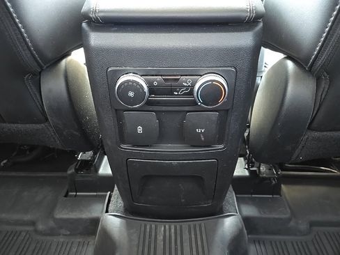 Used 2023 Ford Explorer XLT w/ Equipment Group 202A image 25