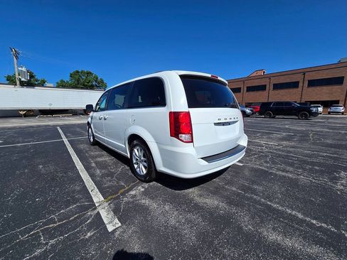 Used 2019 Dodge Grand Caravan SXT FWD image 6
