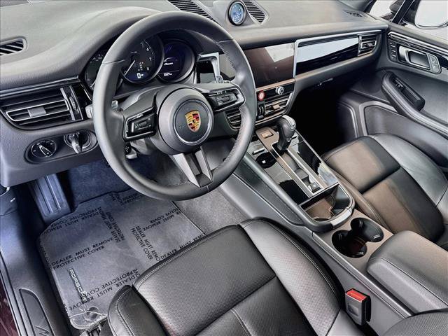 Certified 2026 Porsche Macan Turbo AWD/4WD image 4