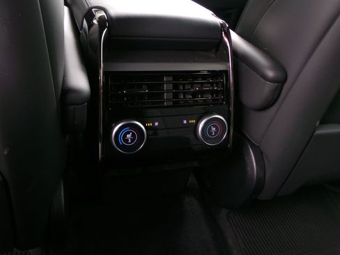 Used 2025 Land Rover Range Rover Sport Dynamic SE AWD/4WD image 36